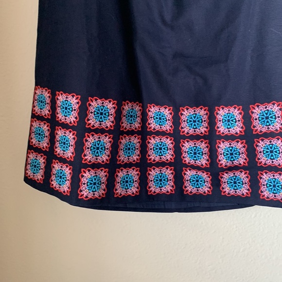 Boden Navy skirt with embroidered print🌸 - Picture 3 of 9